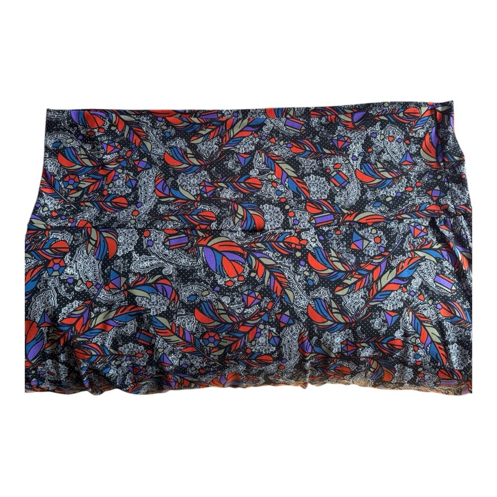 LuLaRoe Woman’s Size 3XL (24/26) Black White Red Abstract Long Maxi Skirt - Picture 3 of 5